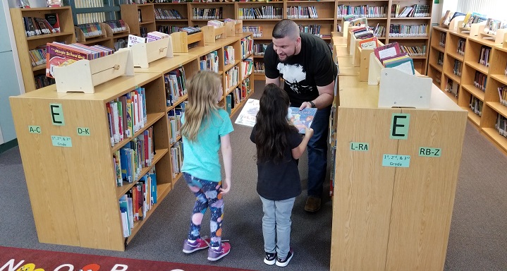 Tartan ES librarian 2-27-19