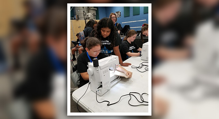 Canarelli students make hats for homeless