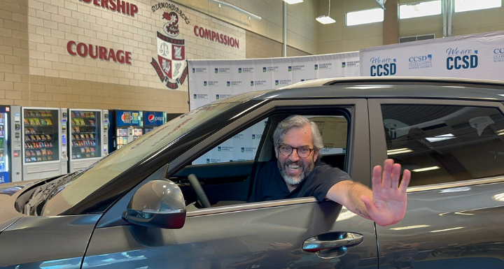 Desert Oasis High School teacher surprised with new car