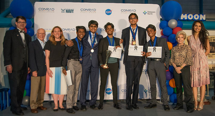 Clark High School students earn top honors at national innovation summit for their work to prevent vaping